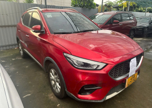 01 Xe ô tô con nhãn hiệu MG, số loại: ZS 1.5L STD màu Đỏ, 05 chỗ ngồi