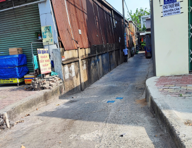 Quyền sử dụng đất và tài sản khác gắn liền với đất thuộc thửa đất số 714, tờ bản đồ số 33, tại địa chỉ 177/16 Phan Văn Hớn, Phường Đông Hưng Thuận, Thành phố Hồ Chí Minh