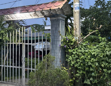 Quyền sử dụng đất thuộc thửa đất số 1576, tờ bản đồ số: 4; địa chỉ: Khu vực Khánh Hưng, Phường Phú Thứ, Quận Cái Răng, Thành phố Cần Thơ (nay là phường Hưng Phú, Thành phố Cần Thơ) 