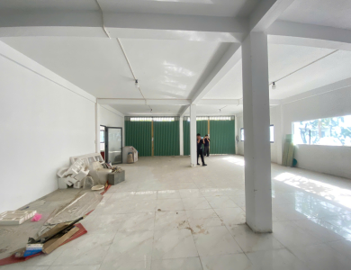Quyền sử dụng đất và công trình xây dựng trên đất (Siêu thị An Thịnh Phát) thuộc thửa đất số 294, tờ bản đồ số 231-D (đo vẽ năm 1994) tại Phường 9, thành phố Tuy Hòa, tỉnh Phú Yên (nay là phường Bình Kiến, tỉnh Đăk Lăk)