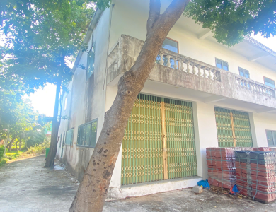 Quyền sử dụng đất và công trình xây dựng trên đất (Siêu thị An Thịnh Phát) thuộc thửa đất số 294, tờ bản đồ số 231-D (đo vẽ năm 1994) tại Phường 9, thành phố Tuy Hòa, tỉnh Phú Yên (nay là phường Bình Kiến, tỉnh Đăk Lăk)